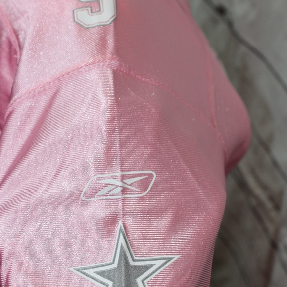 Dallas Cowboys Pink Tony Romo Jersey - Picture 5 of 5